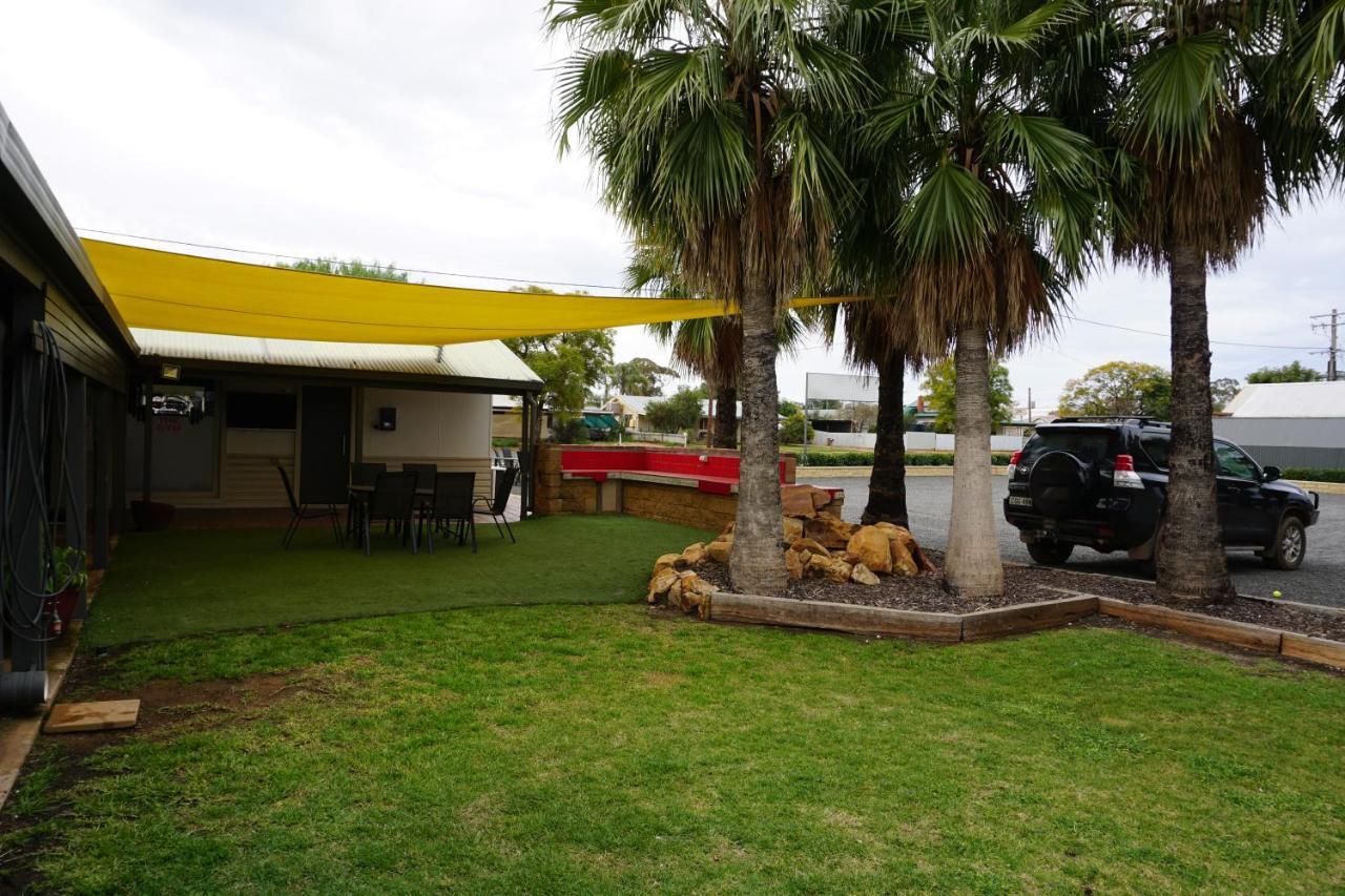 Cobar Miners Lodge Bagian luar foto